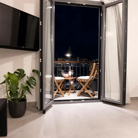 Venus Luxury Apartment Ermoupoli Exterior photo
