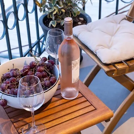 Venus Luxury Apartment Ermoupoli Exterior photo