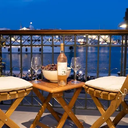 Venus Luxury Apartment Ermoupoli Exterior photo